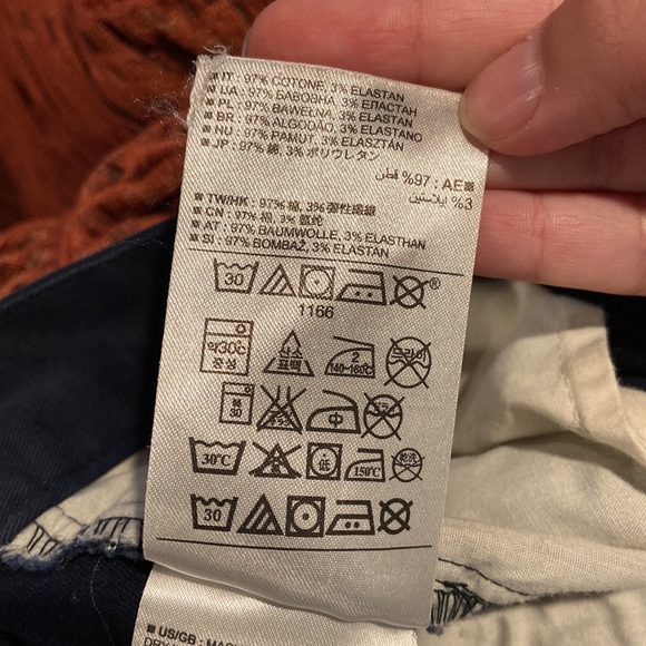 GAP skinny crop navy khakis - Picture 6 of 6